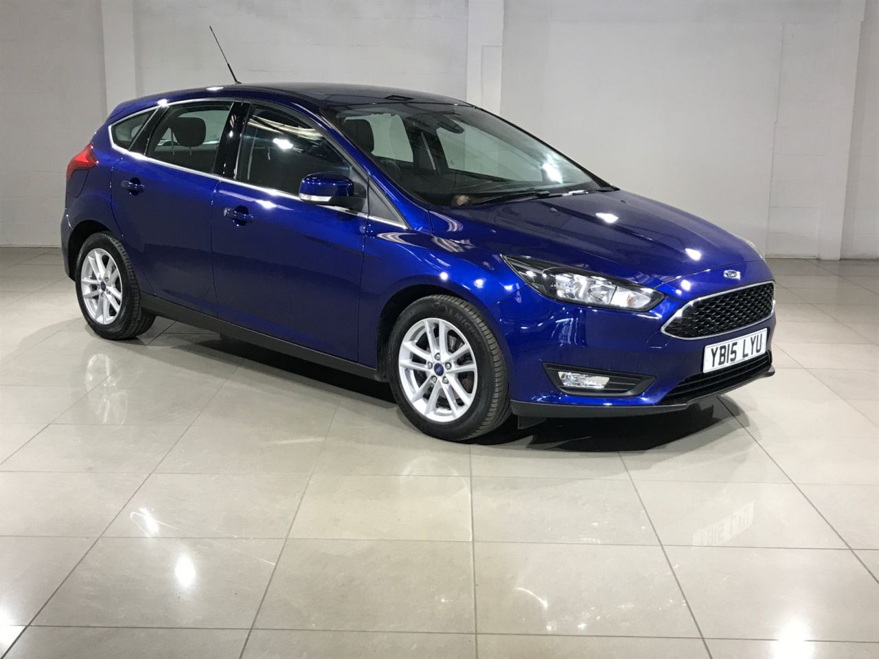 View our FORD FOCUS