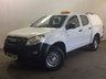 USED 2014 14 ISUZU D-MAX 2.5 TD DCB 1d 164 BHP AIR CON TRUCKMAN TOP ONE OWNER FSH COMMERCIAL (£10900+£2180VAT). 4WD. TRUCKMAN TOP. STUNNING WHITE WITH CONTRASTING BLACK CLOTH TRIM. AIR CON. R/CD PLAYER. PRIVACY. LOAD LINER KIT. 6 SPEED MANUAL. PAS. EW. TOWBAR. MOT 06/18. ONE OWNER FROM NEW. FULL SERVICE HISTORY. FCA FINANCE APPROVED DEALER. TEL 01937 849492