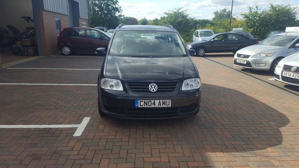 View our VOLKSWAGEN TOURAN