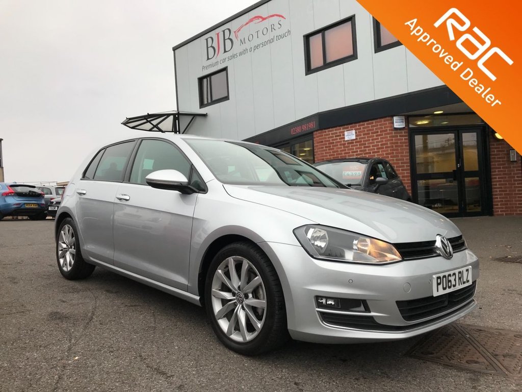 View our VOLKSWAGEN GOLF
