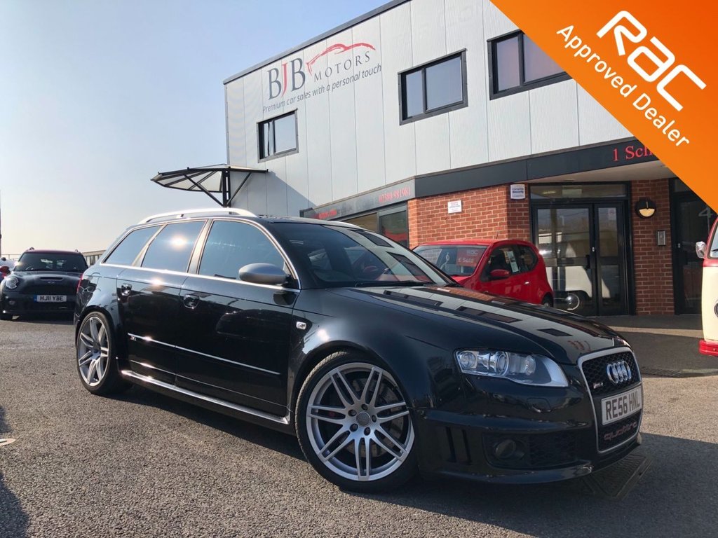 View our AUDI RS4