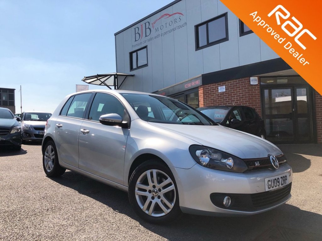 View our VOLKSWAGEN GOLF