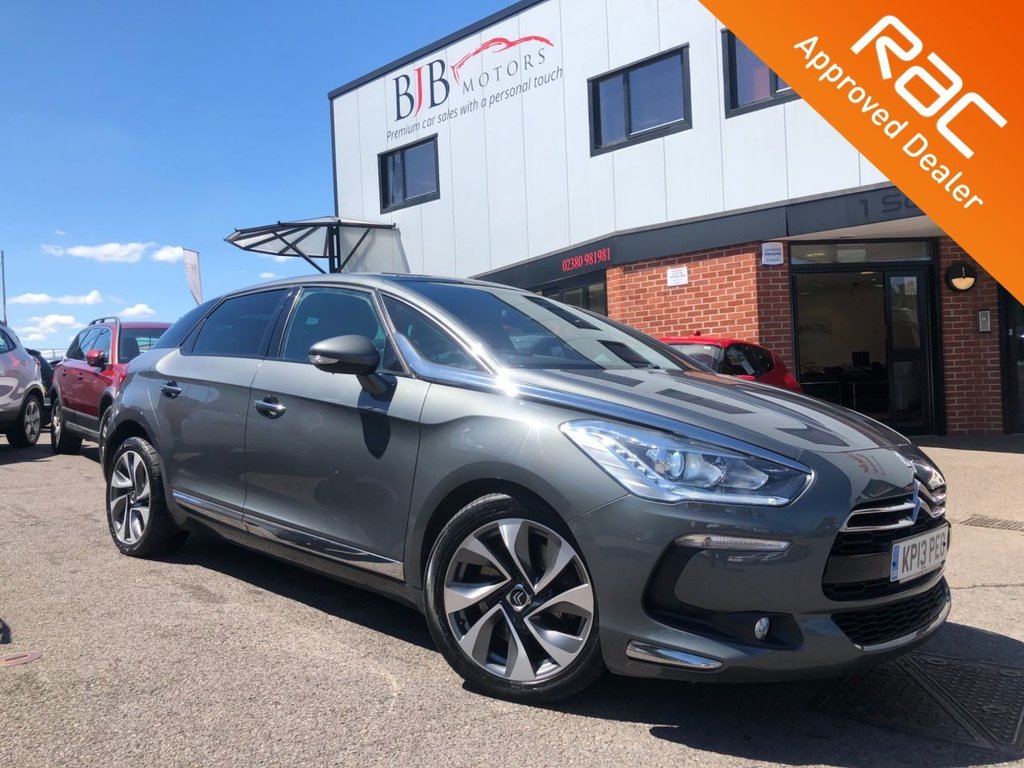 View our CITROEN DS5