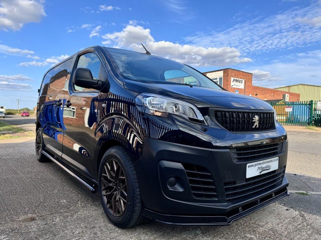 black peugeot expert