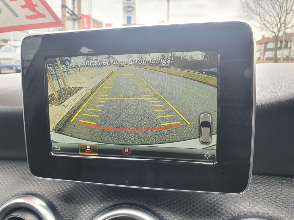 Display Screen with Parking Assist in a Mercedes A Class