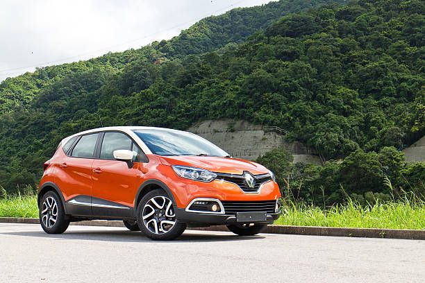 Orange Renault Captur