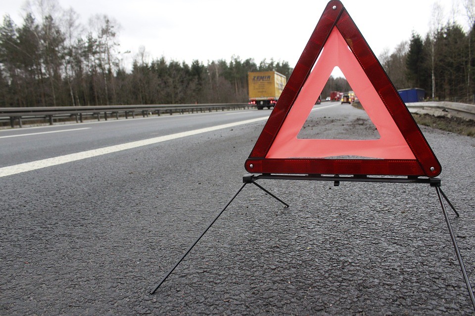 emergency car breakdown kit