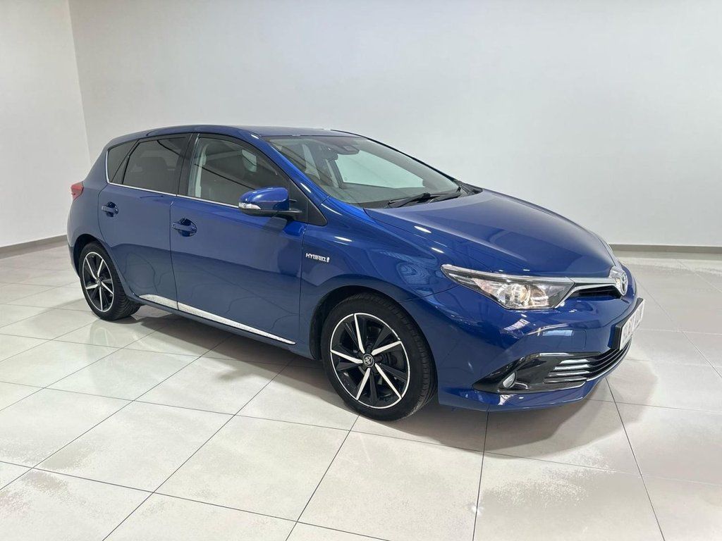 Used Toyota Auris Hybrid