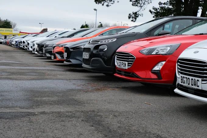 Line of vehicles at Corner Park Garages