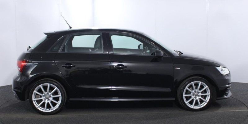 Audi A1 side view