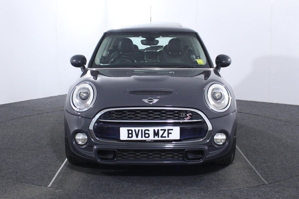 MINI Hatch Cooper