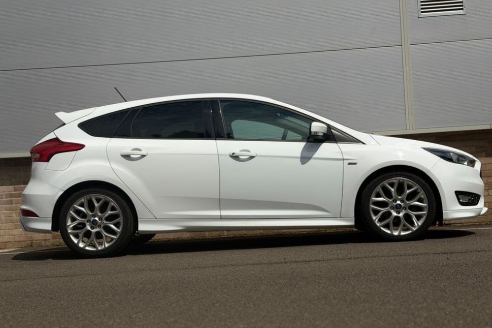 ST-Line cloth seats with red stitching inside Ford Focus Colchester