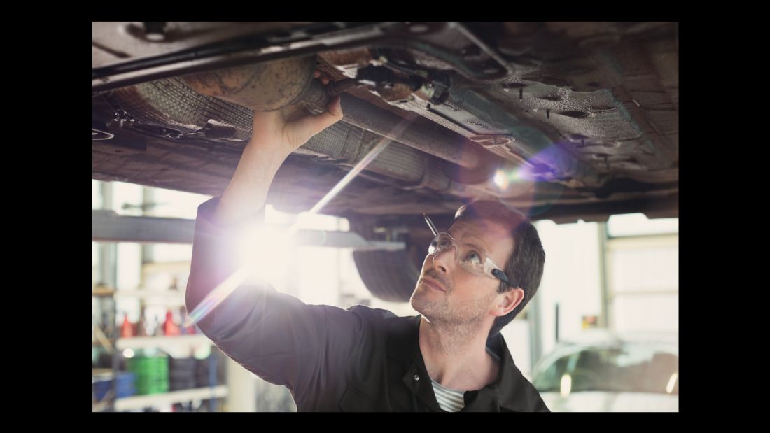  Your Essential Guide to Checking Your MOT Status & Getting Your Next MOT in Rugby
