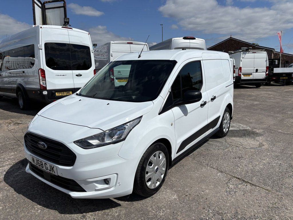 White 2018 Ford Transit Connect