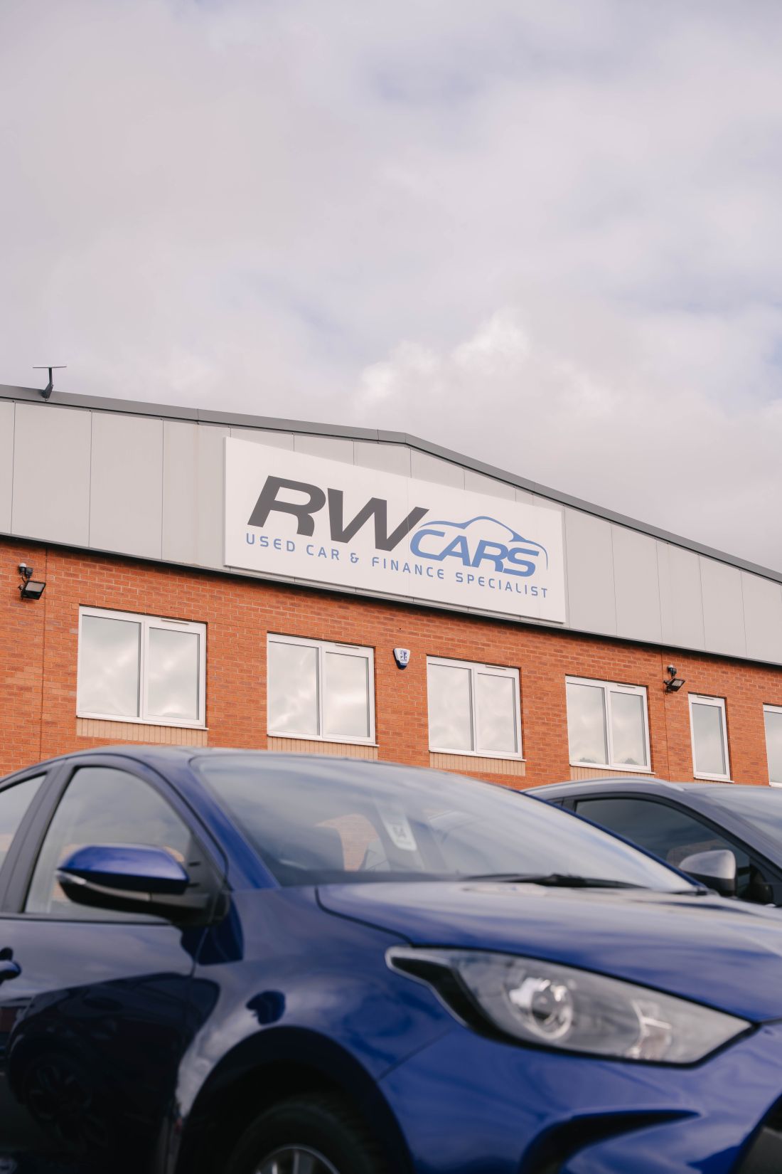 The Benefits Of Buying From An Established Local Dealership RW Cars Ltd the-benefits-of-buying-from-an-established-local-dealership-rw-cars-ltd