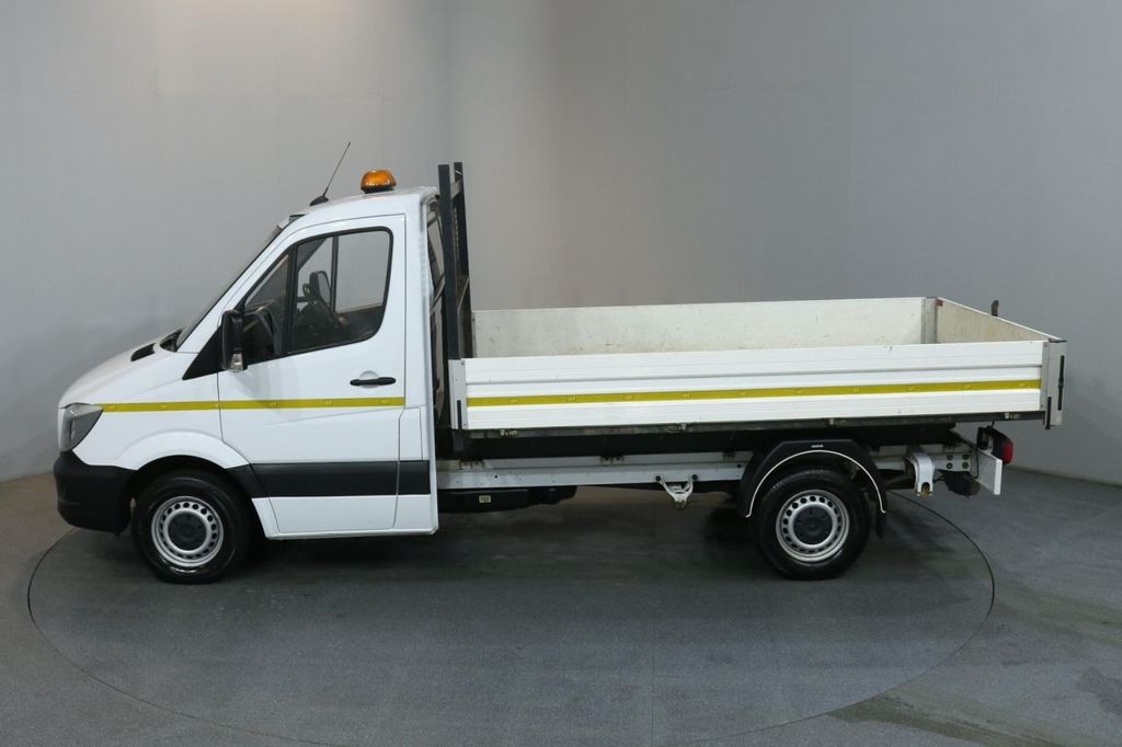 Tipper van