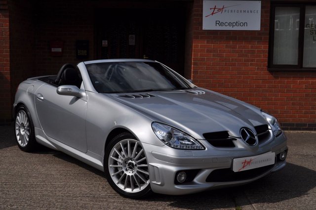 2005 05 Mercedes-Benz Slk 5.4 SLK55 AMG 2d AUTO 356 BHP