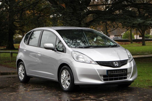 2012 62 Honda Jazz 1.3 I-VTEC ES 5d AUTO 98 BHP