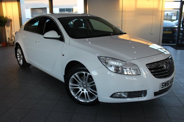 2011 61 Vauxhall Insignia 2.0 EXCLUSIV CDTI 5d 158 BHP