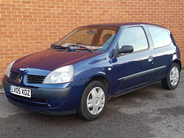 2005 05 Renault Clio 1.1 AUTHENTIQUE 8V ** LOW INSURANCE ** 