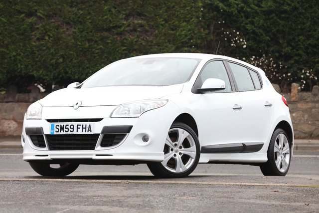 2009 59 Renault Megane 1.6 DYNAMIQUE VVT 5d 110 BHP
