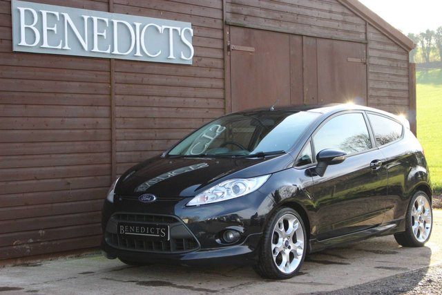 2011 11 Ford Fiesta 1.6 ZETEC S 3d 118 BHP