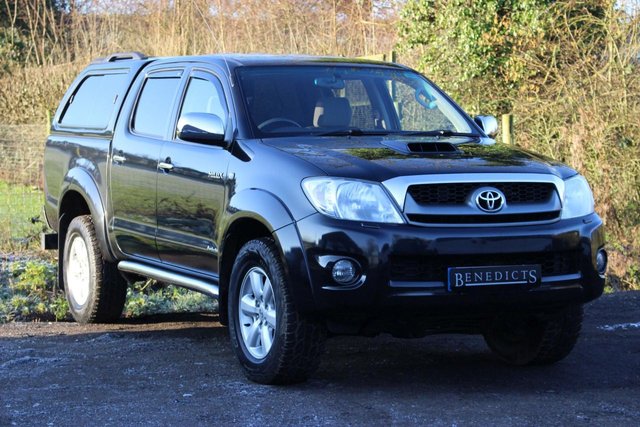 2011 61 Toyota HI-Lux 3.0 INVINCIBLE 4X4 D-4D DCB 1d AUTO 169 BHP