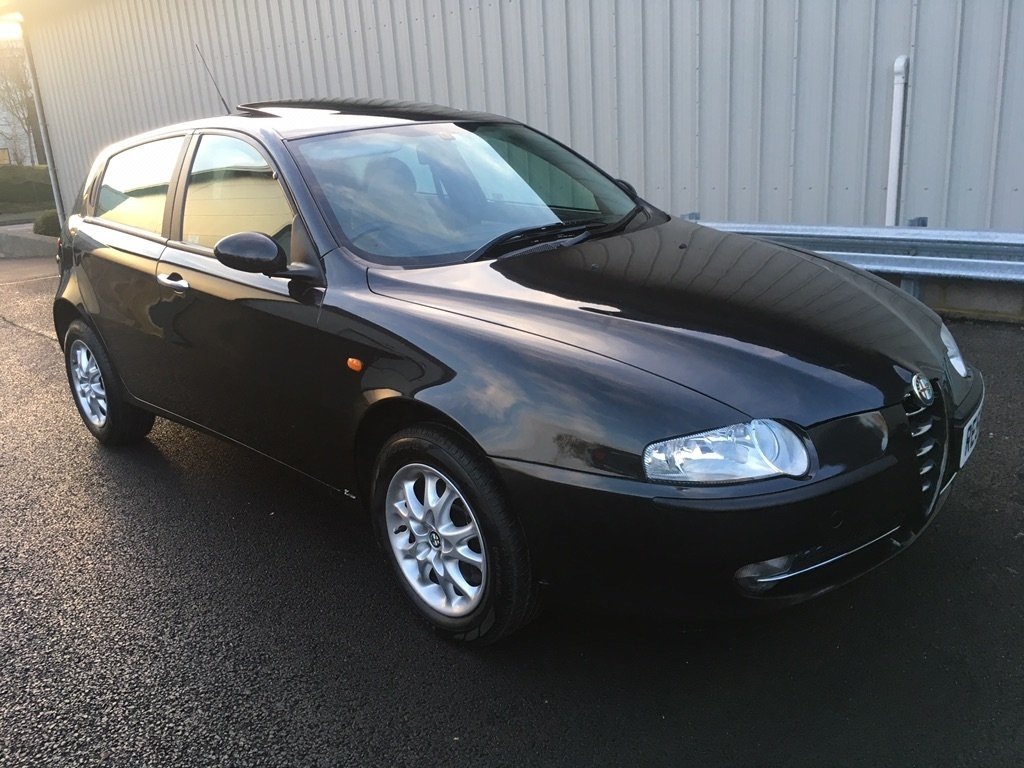 USED 2004 54 ALFA ROMEO 147 1.6 T.Spark Lusso Hatchback 5dr Petrol Manual (