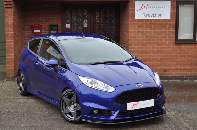 2014 14 Ford Fiesta 1.6 ST-2 3d 240 BHP PUMASPEED