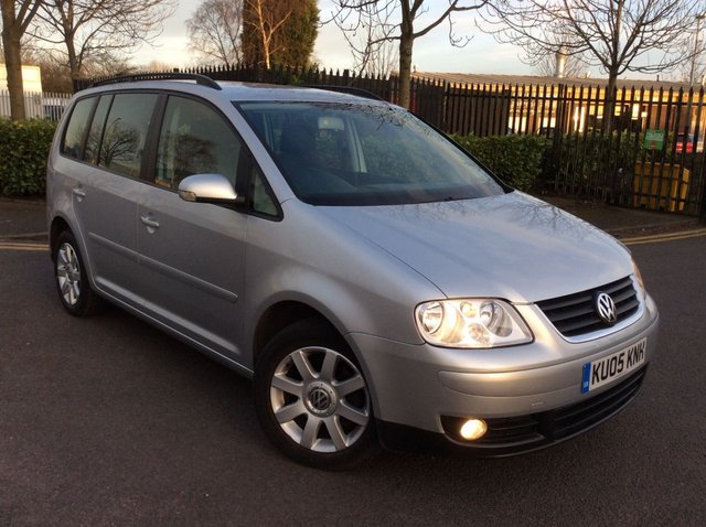 2005 05 Volkswagen Touran 2.0 SE TDI DSG 7 STR 5d AUTO 138 BHP