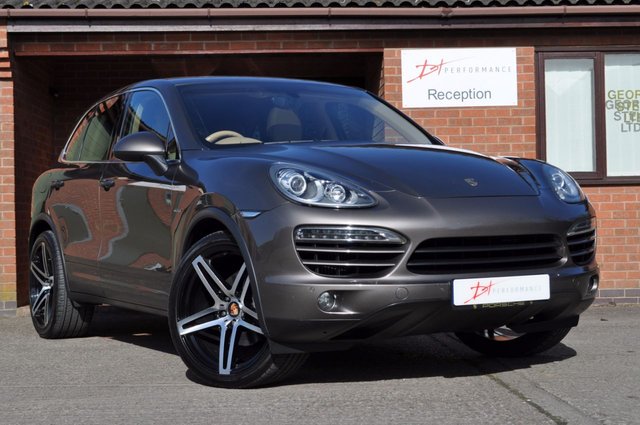 2010 10 Porsche Cayenne 3.0 D V6 TIPTRONIC S 5d AUTO 240 BHP