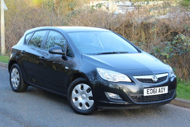 2011 61 Vauxhall Astra 1.7 EXCLUSIV CDTI 5d 108 BHP