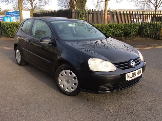 2005 05 Volkswagen Golf 1.6 S FSI 3d 114 BHP