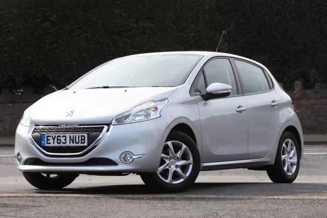 2013 63 Peugeot 208 1.2 ACTIVE 5d 82 BHP