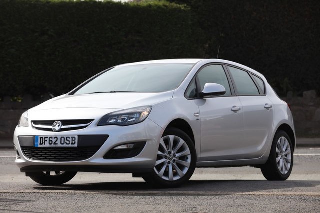 2013 62 Vauxhall Astra 1.4 ACTIVE 5d 98 BHP