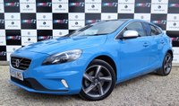USED 2015 15 VOLVO V40 2.0 D2 R-DESIGN NAV 5d 118 BHP Sat Nav + Panoramic Sunshine Roof