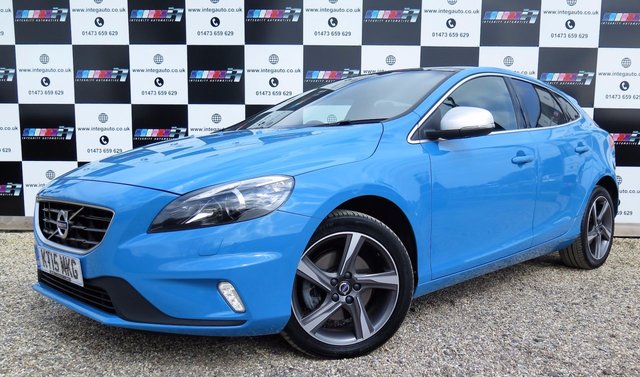 2015 15 Volvo V40 2.0 D2 R-DESIGN NAV 5d 118 BHP