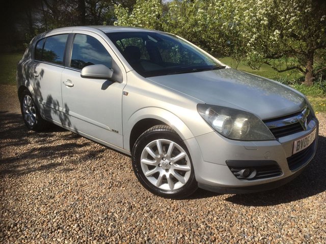 2006 06 Vauxhall Astra 1.6 DESIGN 16V TWINPORT 5d 100 BHP