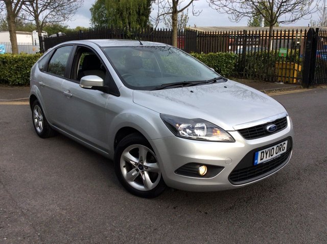 2010 10 Ford Focus 1.6 ZETEC 5d AUTO 100 BHP