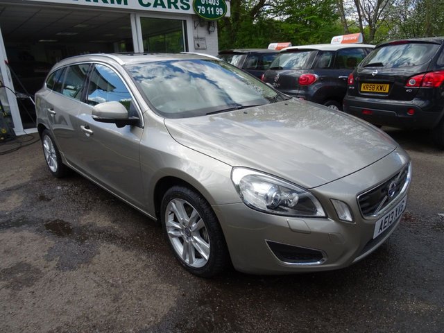 2013 13 Volvo V60 2.4 D5 SE LUX NAV 5d AUTO 212 BHP