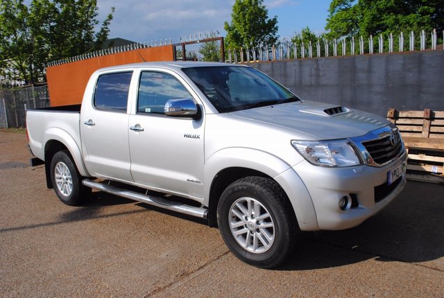 2013 13 Toyota HI-Lux 3.0 INVINCIBLE 4X4 D-4D DCB 1d AUTO 169 BHP