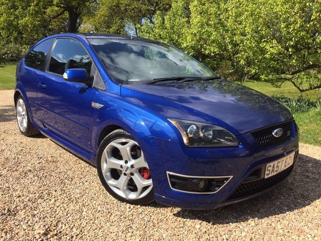 2007 57 Ford Focus 2.5 ST-2 3d 225 BHP 