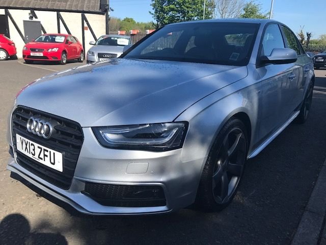 2013 13 Audi A4 2.0 TDI S LINE BLACK EDITION 4d 141 BHP