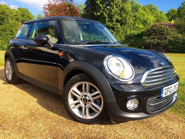 2012 12 MINI Hatch Cooper 1.6 TD Cooper D London 12 Edition 3dr