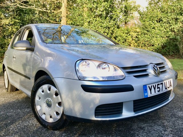 2008 57 Volkswagen Golf 1.4 S 5d 79 BHP 2 OWNER/GREAT SERVICE HISTORY /NEW TYRES/CAMBELT/WATERPUMP RENEWED AT 57,199 MILES