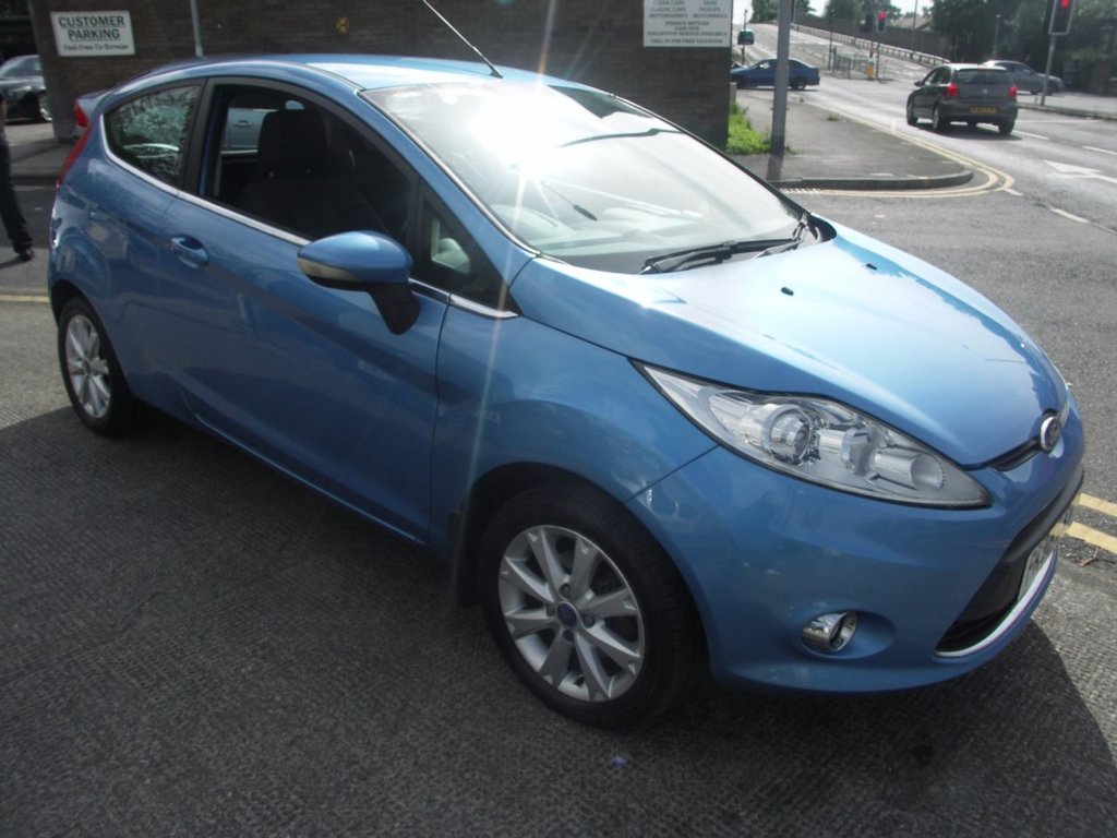 Ford Fiesta 1 25 Zetec Hatchback 5dr Petrol Manual 133 G Km 81 Bhp