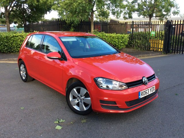 2013 63 Volkswagen Golf 1.6 SE TDI BLUEMOTION TECHNOLOGY 5d 103 BHP