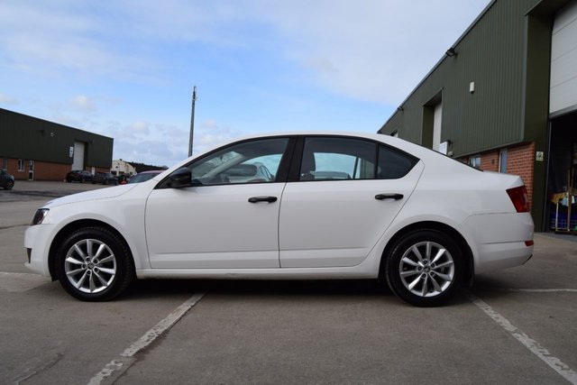 2013 13 Skoda Octavia 1.6 S TDI CR 5d 104 BHP