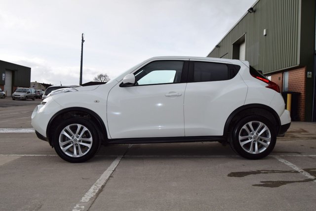2011 11 Nissan Juke 1.6 ACENTA PREMIUM 5d 117 BHP