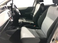 USED TOYOTA YARIS Panoramic Roof/Nav/1 Owner